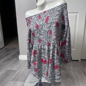 NWOT Women's J JILL size L Shirred Black & Red Botanical on White, 3/4-Sleeve